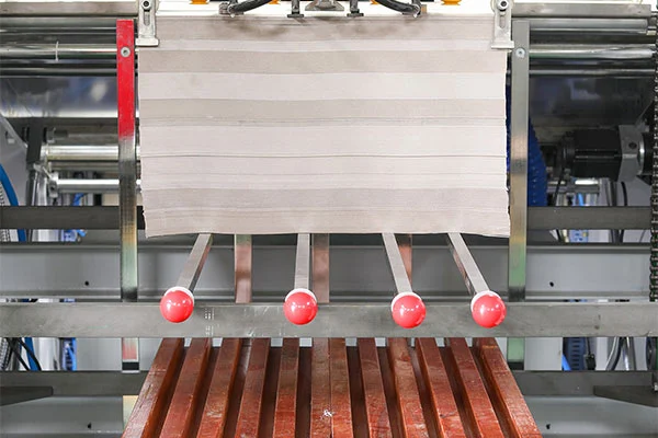 ప్రింట్ ఫినిషింగ్ కోసం ఇంటెలిజెంట్ లామినేటింగ్‌ను మరింత స్థిరమైన ఎంపికగా మార్చేది ఏమిటి?