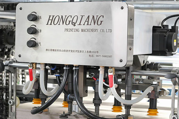 ప్రింట్ ఫినిషింగ్ కోసం పూర్తిగా ఆటోమేటిక్ లామినేటింగ్ మెషీన్‌లను బలవంతపు అప్‌గ్రేడ్ చేయడం ఏమిటి?