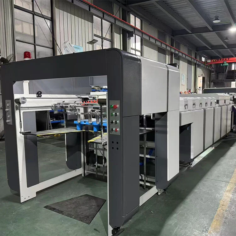 ఆటోమేటిక్ మందపాటి సన్నని కాగితం UV ఆయిల్ వార్నిష్ మెషిన్